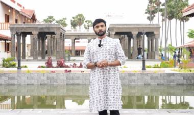 “கீழடி தமிழர்களின் வேரடி..”