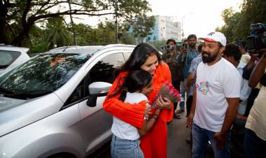 Actress Namitha celebrates her birthday with furry friends at HEAVEN FOR ANIMALS (HFA), Anna Nagar
