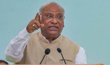 புதிய நாடாளுமன்றக் கட்டடத் திறப்பு விழாவுக்கு குடியரசுத் தலைவரை அழைக்காததற்கு காங்கிரஸ் கண்டனம்