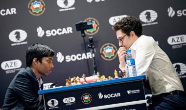 உலகக் கோப்பை செஸ் போட்டியின் இறுதிப் போட்டிக்கு இந்தியாவின் பிரக்ஞானந்தா முன்னேறினர்