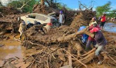 கென்யாவில் அணை உடைந்து 45 பேர் பலி