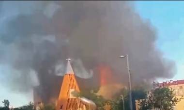 ரஷ்யாவில் உள்ள 2 தேவாலயங்களின் மீது நடத்தப்பட்ட தாக்குதலில் 15 பேர் பலி