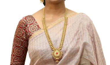 “அவள் அப்படித்தான்”