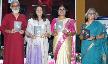 Ms. Shikha Goel, IPS; unveils the book ‘Candle in the Wind’ by Sharmishtha Shenoy!