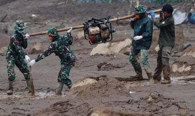 Indonesia landslide death toll rises to 34, dozens missing