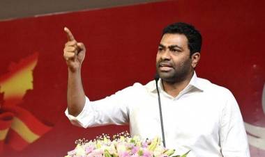 ஆதவ் அர்ஜுனா கூட்டத்தில் பாட்டில்கள் வீசிய இருவர் கைது!