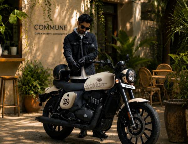 Jawa 42 Ivory draws strong rider interest, now available on Amazon.in and Flipkart