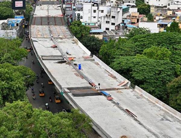   தேனாம்பேட்டை–சைதாப்பேட்டை நான்கு வழிச்சாலை மேம்பாலம்: நவம்பர் மாத இறுதியில் திறக்க திட்டம்.  