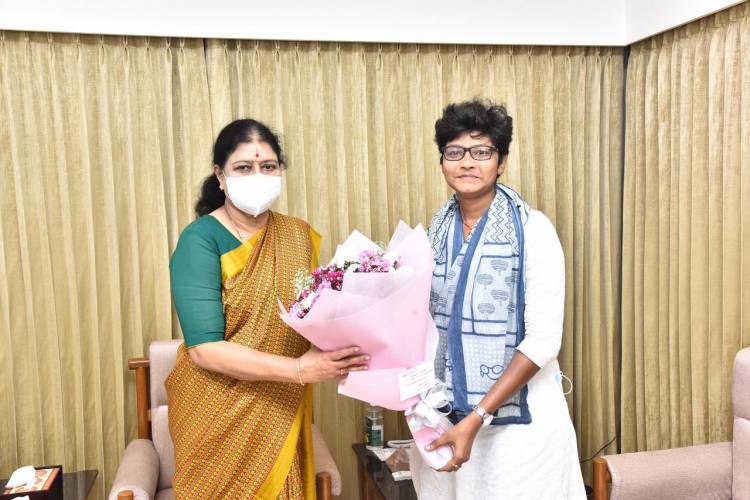 #அஇஅதிமுக பொதுச்செயலாளர் #சின்னம்மா அவர்களை @Dir_Ironlady_ap
