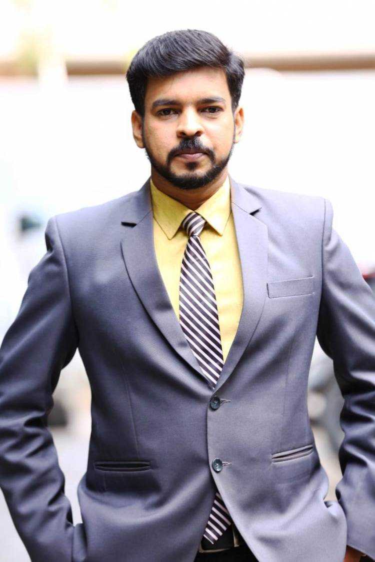 நியூஸ்7 தமிழ் தொலைக்காட்சியில் “பீனிக்ஸ் மனிதர்கள்” நிகழ்ச்சி ஞாயிறு தோறும் மாலை 5:00 மணிக்கு ஒளிபரப்பாகிக்கொண்டிருக்கிறது .