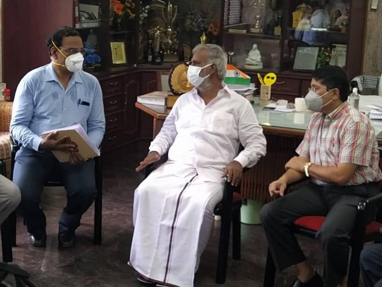 ராஜீவ் காந்தி அரசு பொது மருத்துவமணையில் ஆய்வு மேற்கொண்டு மருத்துவர்களிடம் ஆலோசனை...