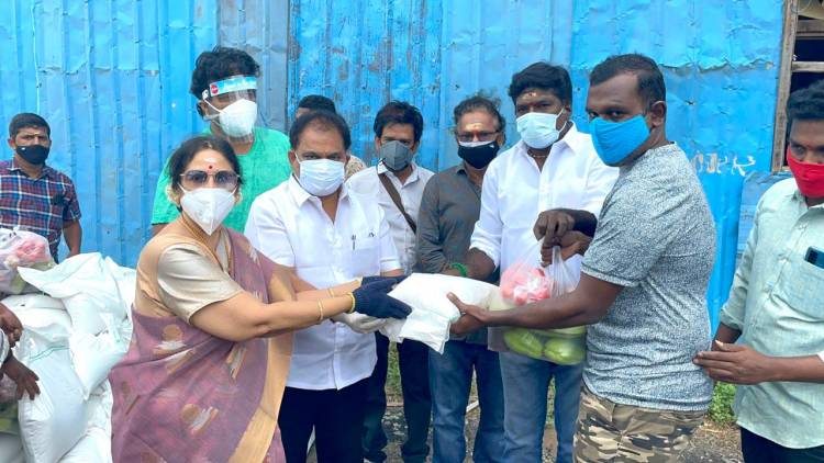 நடிகர் சங்க உறுப்பினர்களுக்கு நடிகை ஜெயசித்ரா நிவாரண உதவி