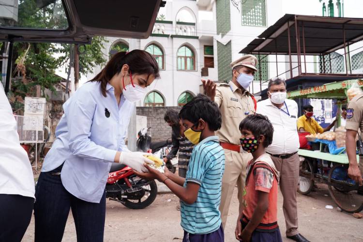 Inspiration in crisis! In association with @RaashiiKhanna_ 's #BeTheMiracle