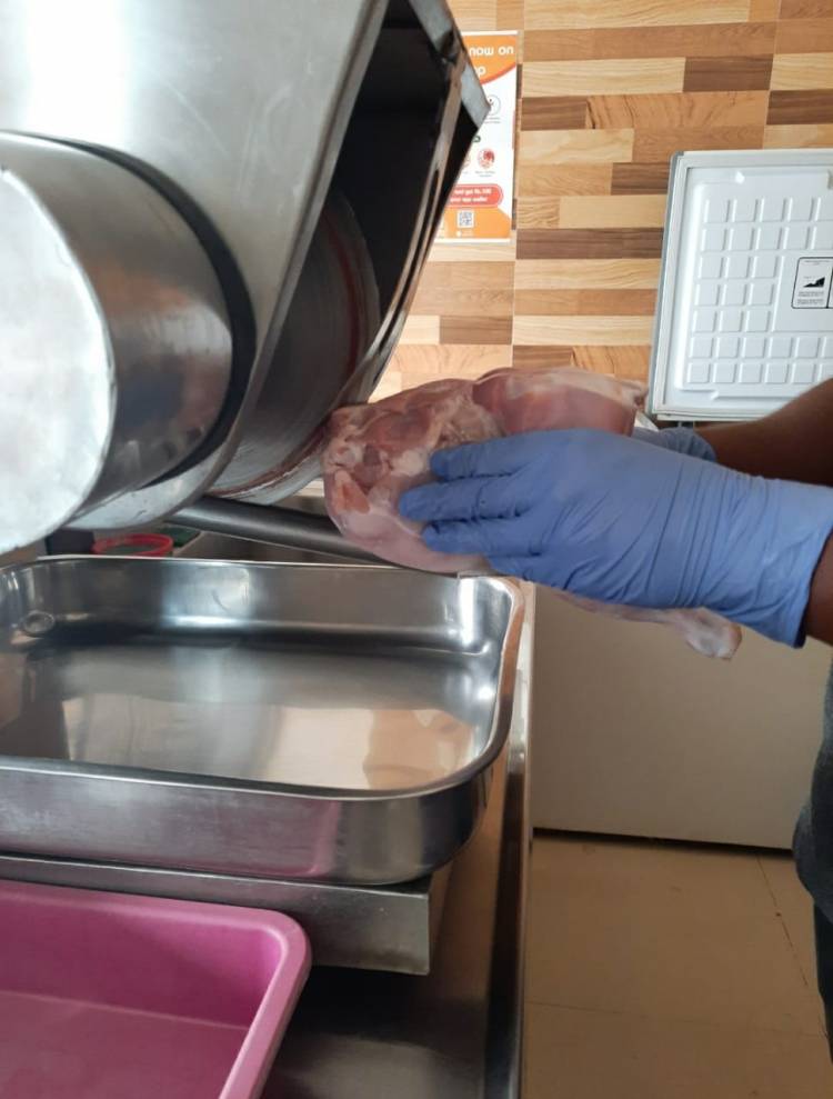 Suguna Daily Fressh provides Safe & Hygienic Chicken