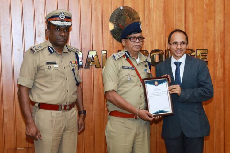Kerala Police felicitates Walkaroo International Pvt Ltd