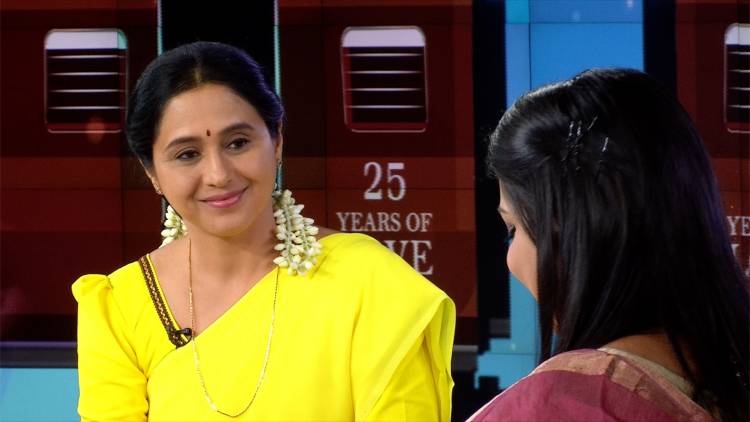 ‘சினிமேக்ஸ்’ நிகழ்ச்சியில்  "கமலியிடம் கேளுங்கள்"
