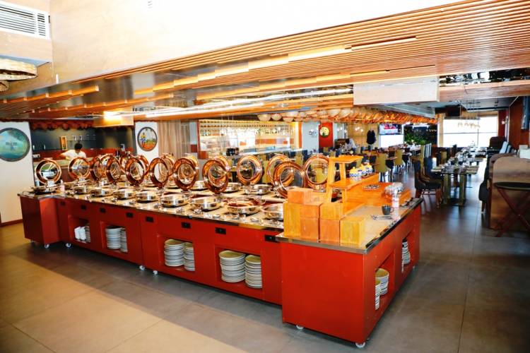 Manchi Baphè: Doors open to South India's largest multi-cuisine buffet with a fiesta of fun and food