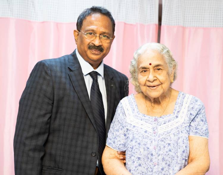 கடுமையான பித்தப்பை அழற்சிக்கான வெற்றிகரமான அறுவை சிகிச்சையைத் தொடர்ந்து 93 வயது மூதாட்டிக்குப் புது வாழ்வு  