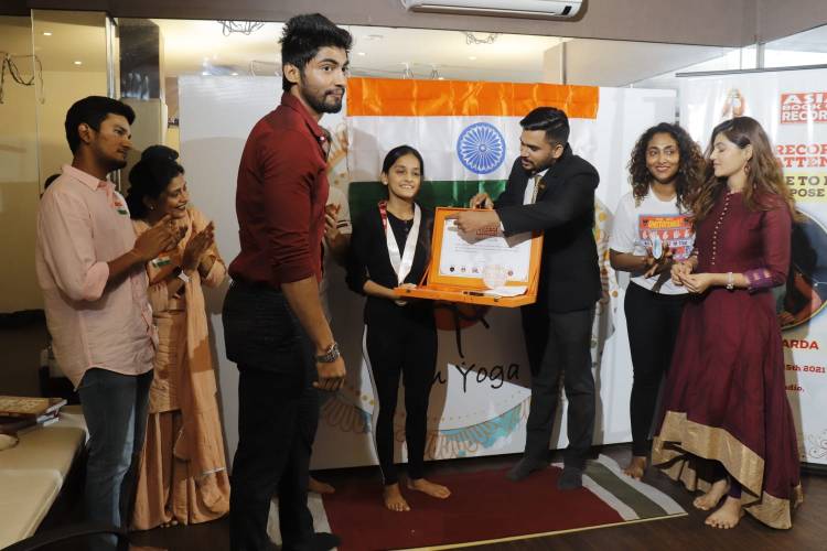 Mermaid Pose Held for the Longest  Duration – Asia Book of Records
