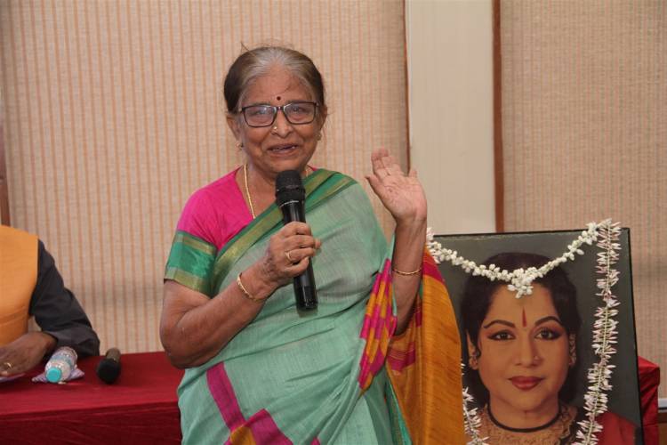 'அமுதும் தேனும்'  -  மறைந்த பழம்பெரும் நடிகை ராஜசுலோச்சனாவின் 87ஆவது பிறந்தநாள் விழா வெகு விமரிசையாகக் கொண்டாடப்பட்டது.