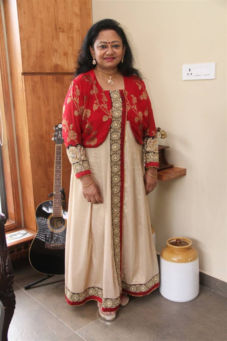 'அமுதும் தேனும்'  -  மறைந்த பழம்பெரும் நடிகை ராஜசுலோச்சனாவின் 87ஆவது பிறந்தநாள் விழா வெகு விமரிசையாகக் கொண்டாடப்பட்டது.