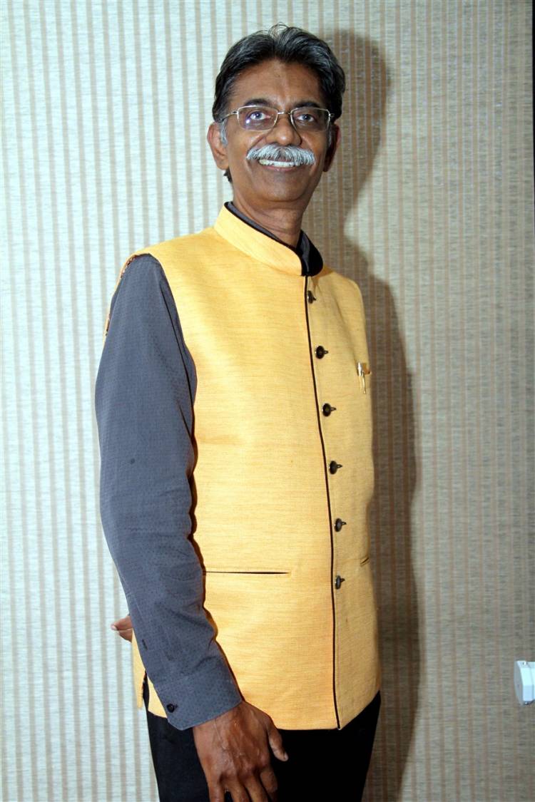 'அமுதும் தேனும்'  -  மறைந்த பழம்பெரும் நடிகை ராஜசுலோச்சனாவின் 87ஆவது பிறந்தநாள் விழா வெகு விமரிசையாகக் கொண்டாடப்பட்டது.