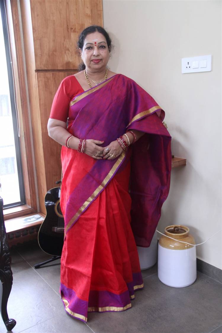 'அமுதும் தேனும்'  -  மறைந்த பழம்பெரும் நடிகை ராஜசுலோச்சனாவின் 87ஆவது பிறந்தநாள் விழா வெகு விமரிசையாகக் கொண்டாடப்பட்டது.