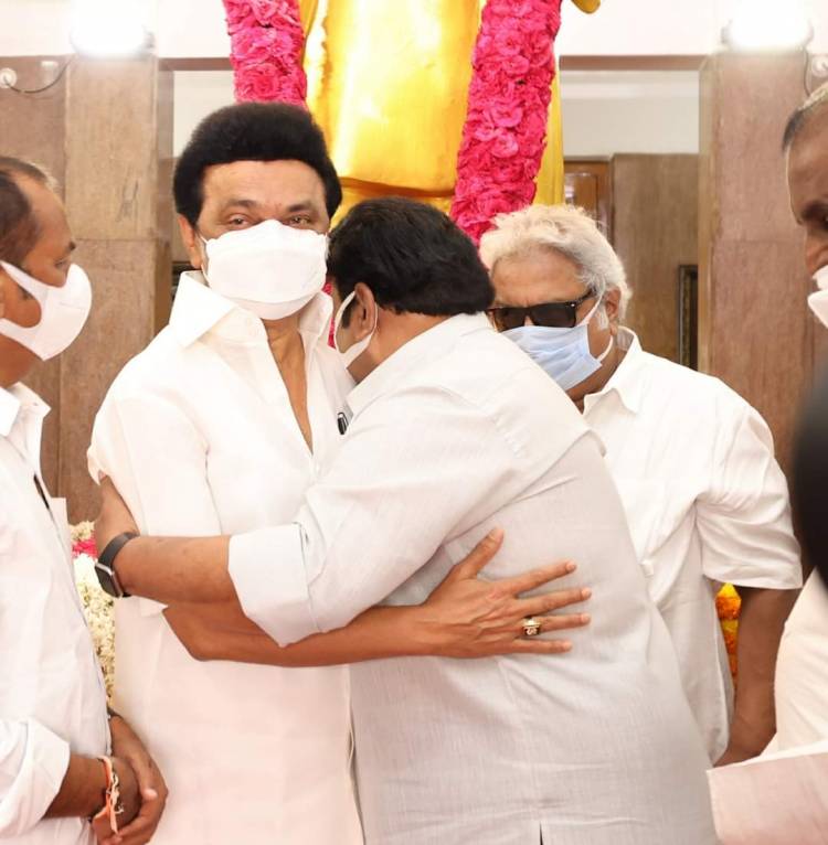 “நடிப்பின் உச்சம் - நட்பின் இலக்கணம் நடிகர் திலகம் செவாலியே சிவாஜி கணேசன் அவர்களின் பிறந்தநாள்!