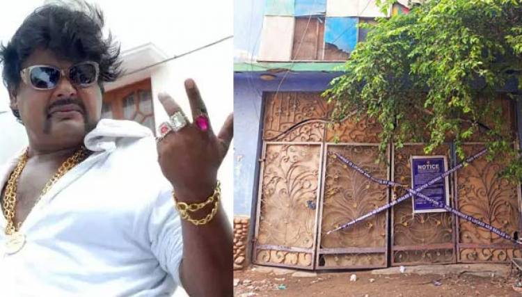 சென்னை சூளைமேடு பெரியார் பாதை மேற்கில் உள்ள நடிகர் மன்சூர் அலிகானின் வீட்டுக்கு மாநகராட்சி அதிகாரிகள் சீல் வைத்துள்ளனர்.
