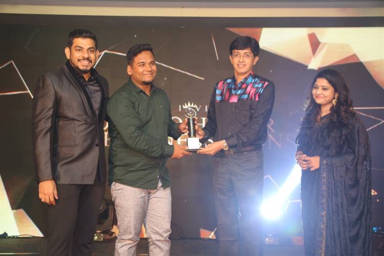 Business Iconic Awards felicitated by Health Secretary Dr.Radha Krishanan, Ms.Namitha Marimuthu,Mr.Inigo Irudayaraj,Mr.Balaji Sadagopan,Kaushik, & Ms.Krithika Radhakrishnan.