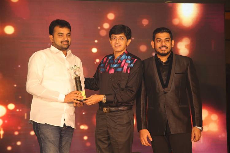 Business Iconic Awards felicitated by Health Secretary Dr.Radha Krishanan, Ms.Namitha Marimuthu,Mr.Inigo Irudayaraj,Mr.Balaji Sadagopan,Kaushik, & Ms.Krithika Radhakrishnan.