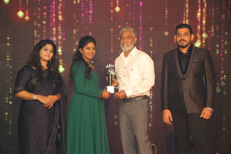 Business Iconic Awards felicitated by Health Secretary Dr.Radha Krishanan, Ms.Namitha Marimuthu,Mr.Inigo Irudayaraj,Mr.Balaji Sadagopan,Kaushik, & Ms.Krithika Radhakrishnan.