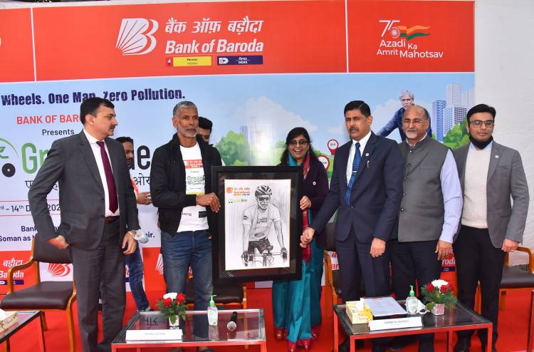 Bank of Baroda celebrates the grand success of Green Ride - Ek Pehal Swachh Hawa ki Aur’ with fitness icon Milind Soman