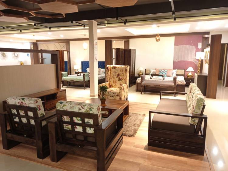 Furniture start-up WoodenStreet Announced 3 New Stores in Bangalore, Invests $1M!