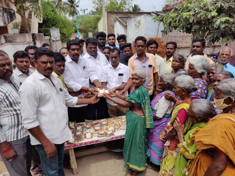 வாரம்தோறும் ஞாயிற்றுகிழமையை சமூக நலப்பணி நாளாக அறிவித்த  "தளபதி" மக்கள் இயக்கம் "