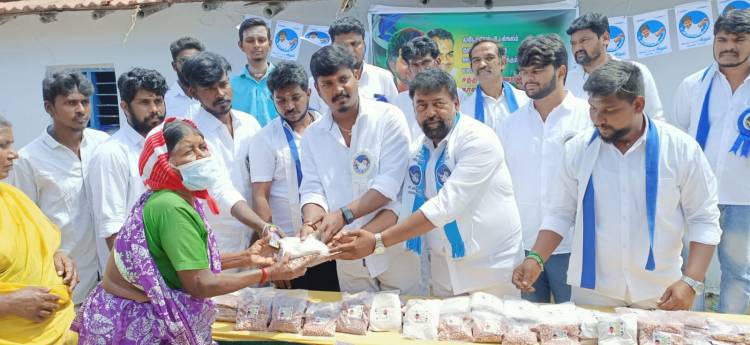 வாரம்தோறும் ஞாயிற்றுகிழமையை சமூக நலப்பணி நாளாக அறிவித்த  "தளபதி" மக்கள் இயக்கம் "