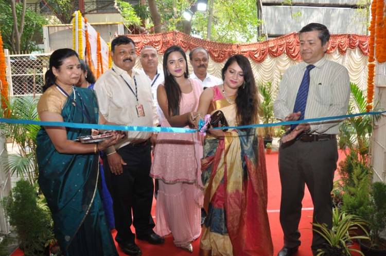 CCIC PRESENTS 14 DAY HANDLOOM EXPO 2022 AT  WHITE HOUSE