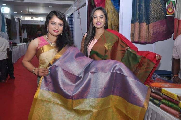 CCIC PRESENTS 14 DAY HANDLOOM EXPO 2022 AT  WHITE HOUSE