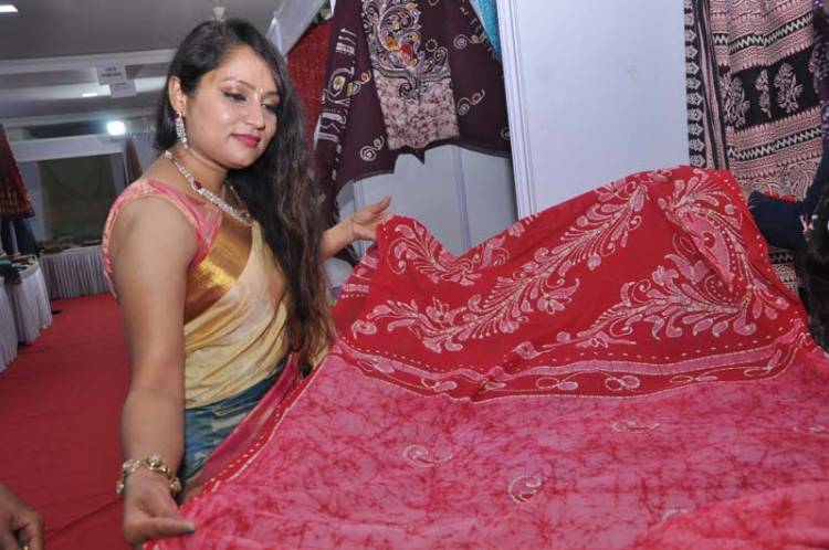 CCIC PRESENTS 14 DAY HANDLOOM EXPO 2022 AT  WHITE HOUSE