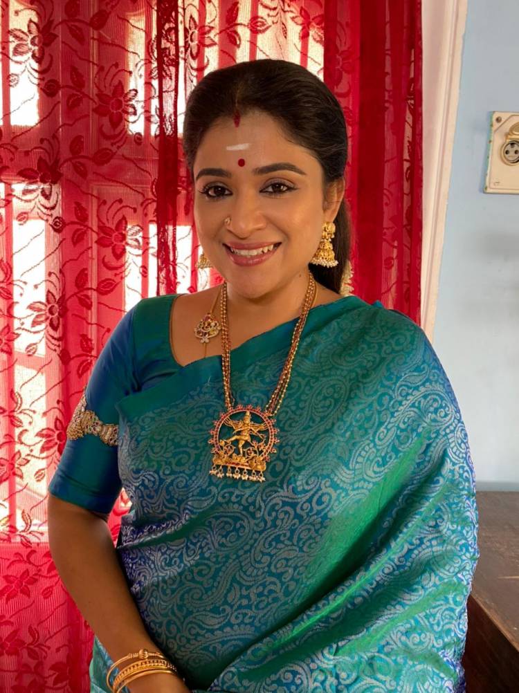 கலைஞர் டிவியில் புத்தம் புதிய மெகாத்தொடர் பொன்னி C/O ராணி (OR)  கணவனுக்கு தோள்கொடுக்கும் குடும்ப தலைவியாய் பொன்னி C/O ராணி