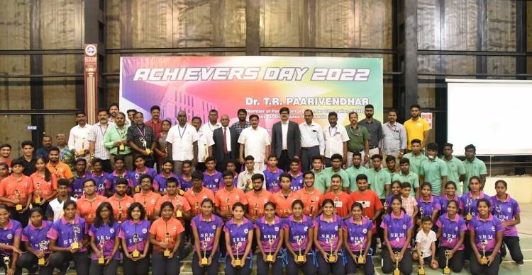 SRM Chancellor honours 100+ sports achievers