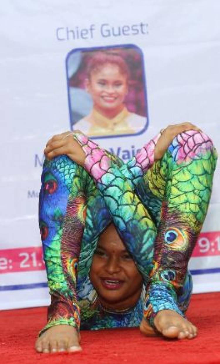 முகப்பேர் வேலம்மாள் பள்ளி வியப்பூட்டும் வகையில் கொண்டாடிய சர்வதேச யோகா தினம் !