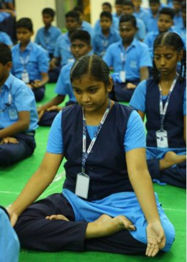 முகப்பேர் வேலம்மாள் பள்ளி வியப்பூட்டும் வகையில் கொண்டாடிய சர்வதேச யோகா தினம் !