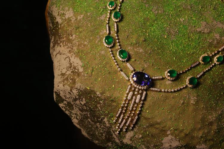 TANISHQ UNVEILS ‘RHYTHMS OF RAIN’