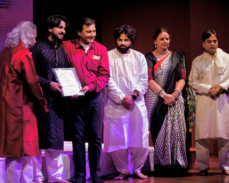 Sarangi star Nabeel Khan creates a magical aura with his solo performance