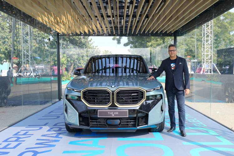 The Expressionist: The first-ever BMW XM.