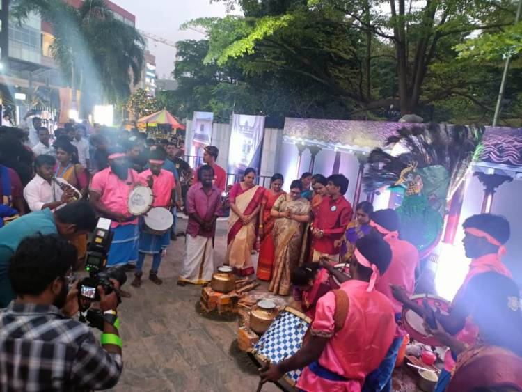 Phoenix Marketcity hosts ‘Grammiya Kalaivizha’ in collaboration with NGO Raindropss Foundation