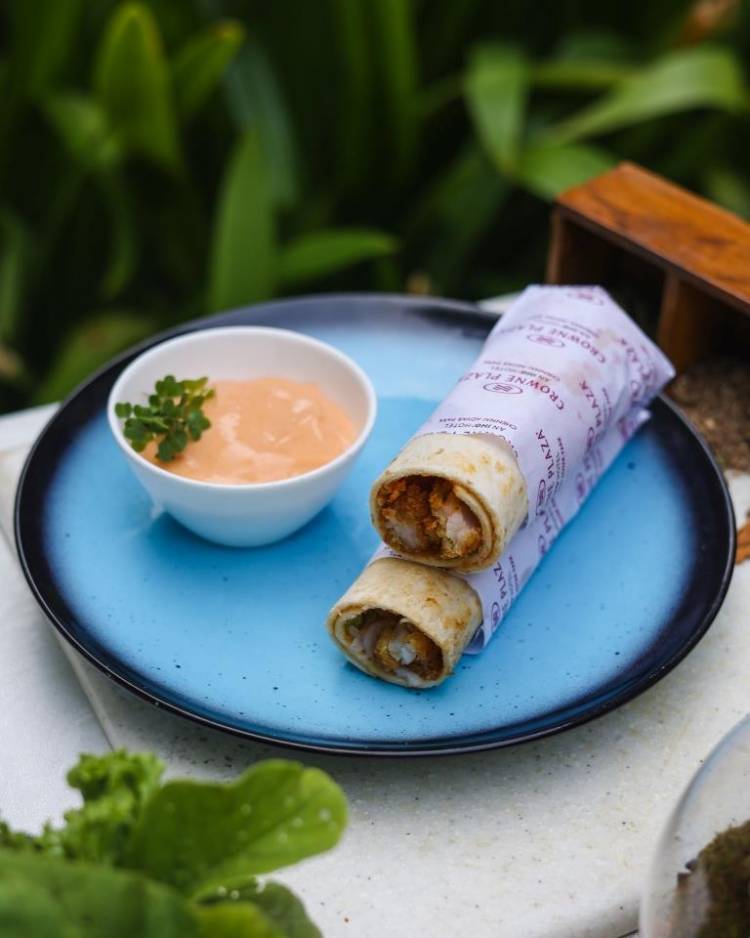 Fulfil your cravings with some delectable frankies  at  Crowne Plaza Chennai Adyar Park