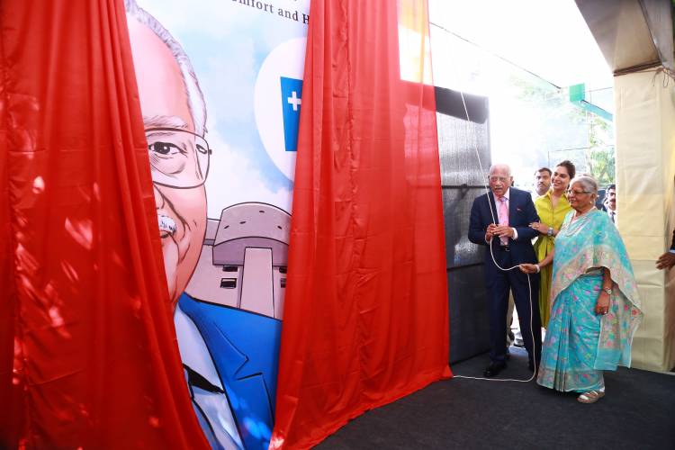 காமிக்ஸ் வடிவில் அப்போலோ மருத்துவமனையின் வரலாறு புத்தகமாக வெளியீடு