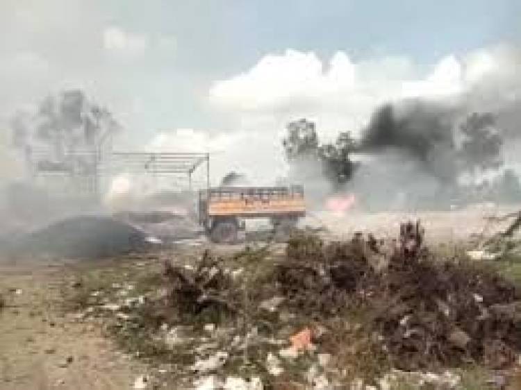 சங்கரன்கோவில் அடுத்த மைப்பாறை பகுதியில் உள்ள பட்டாசு ஆலையில் வெடிவிபத்து: பட்டாசு ஆலையை சுற்றி பயிரிடப்பட்டுள்ள பயிர்களும் தீயில் எரிந்தன